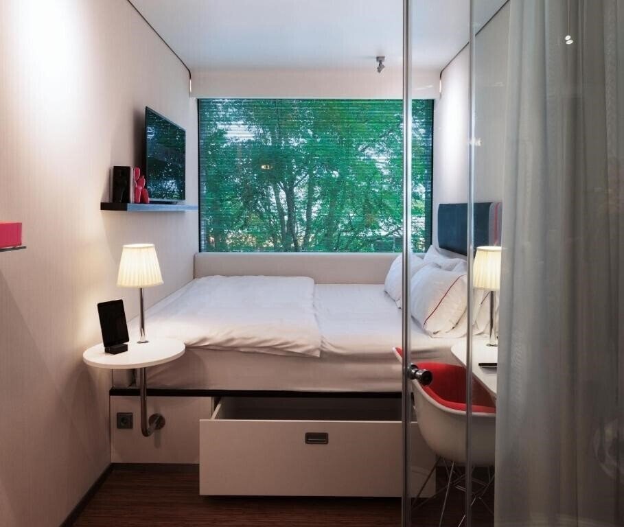 Отель Citizenm 4*