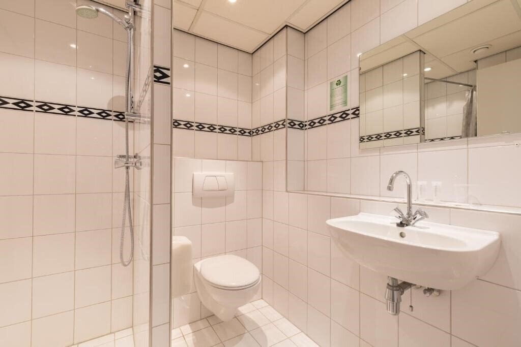 New West Inn 3* суреті