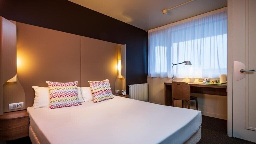 Отель Campanile Amsterdam Zuidoost 3*