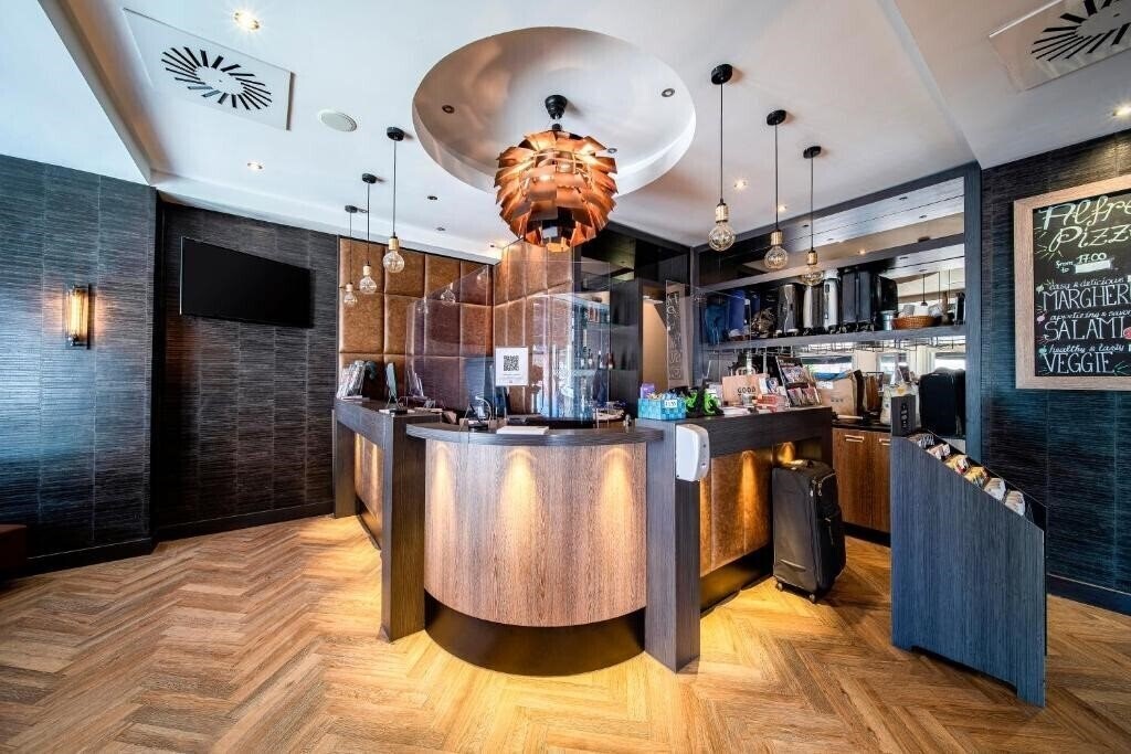 The Alfred Hotel 3* суреті