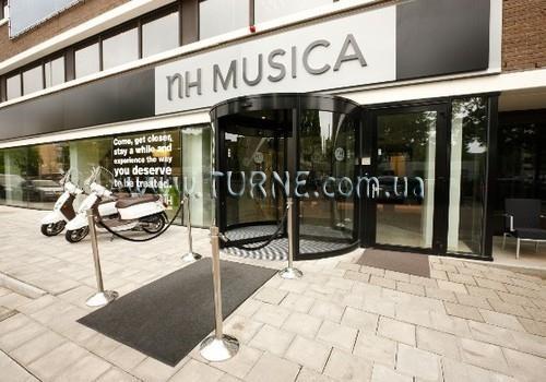 Отель NH Musica 4*