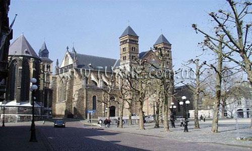 Hotel Mandarin Perk Plaza 4* қонақ үйі