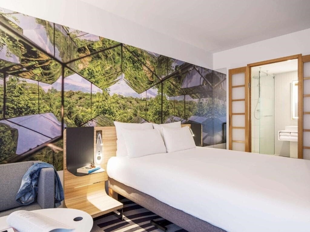 Отель Novotel Den Haag City Centre 4*