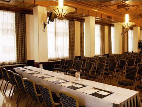 Фотография NH Atlanta 4*