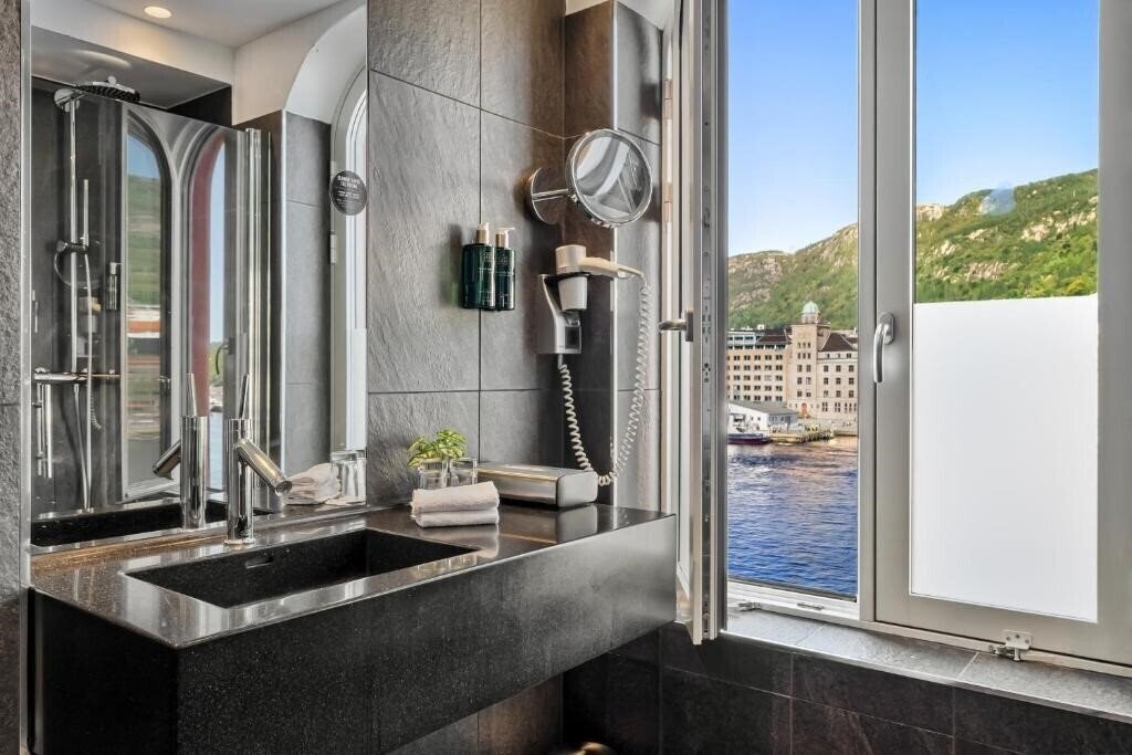 Изображение Clarion Hotel Admiral 4*