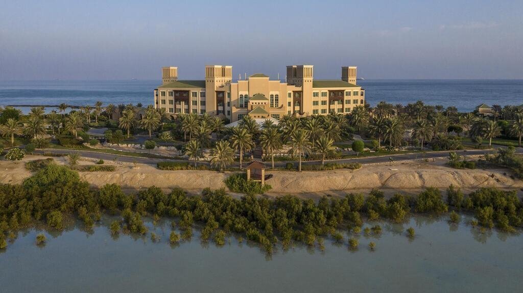 Anantara Desert Islands Resort & SPA 5* қонақ үйі