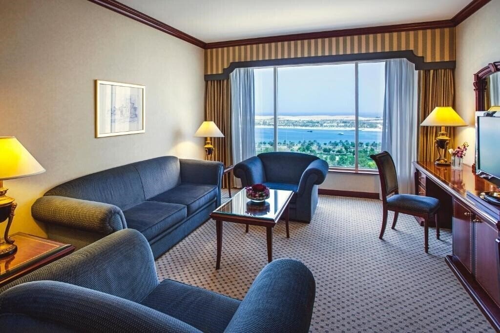 Corniche Hotel Abu Dhab (ex. Millennium Corniche) 5* суреті