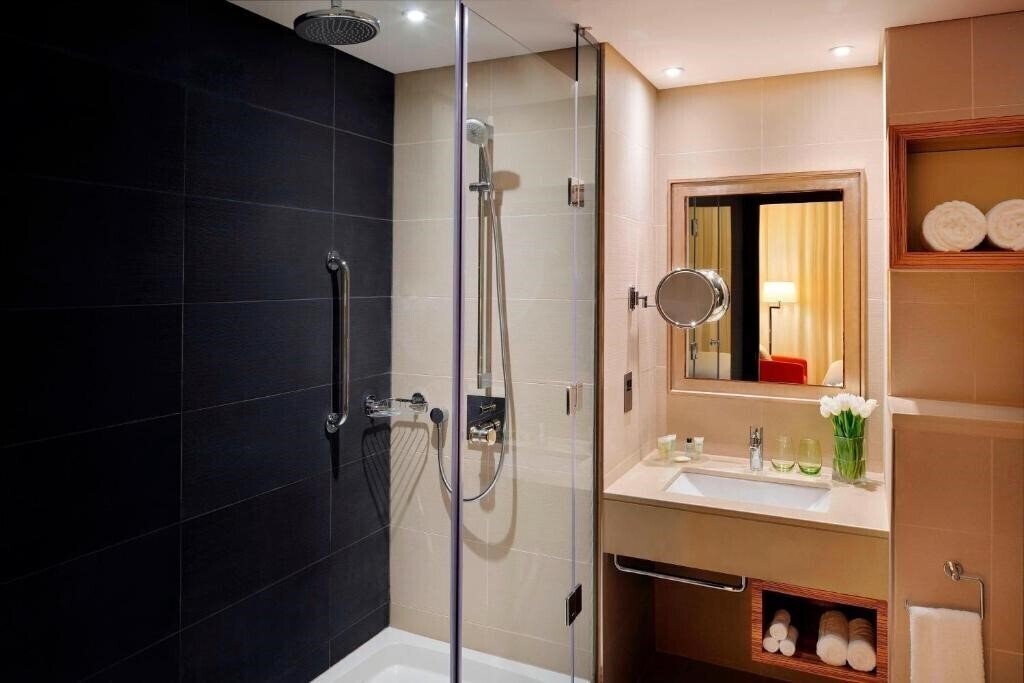 Фотография Courtyard by Marriott World Trade Center Abu Dhabi 4*