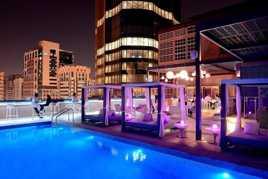 Изображение Courtyard by Marriott World Trade Center Abu Dhabi 4*