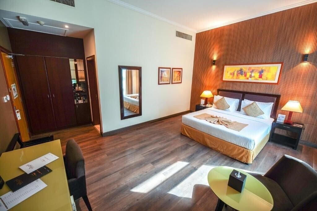 Фото Villaggio Hotel Abu Dhabi 4*