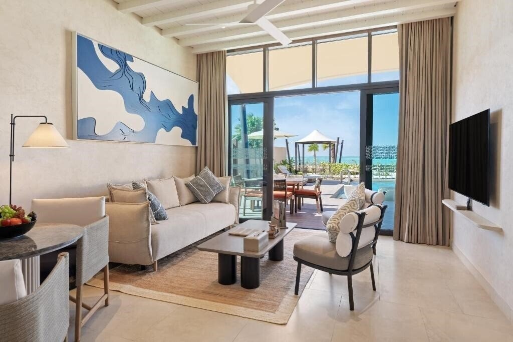 Bab Al Nojoum Hudayriyat Villas 5* суреті