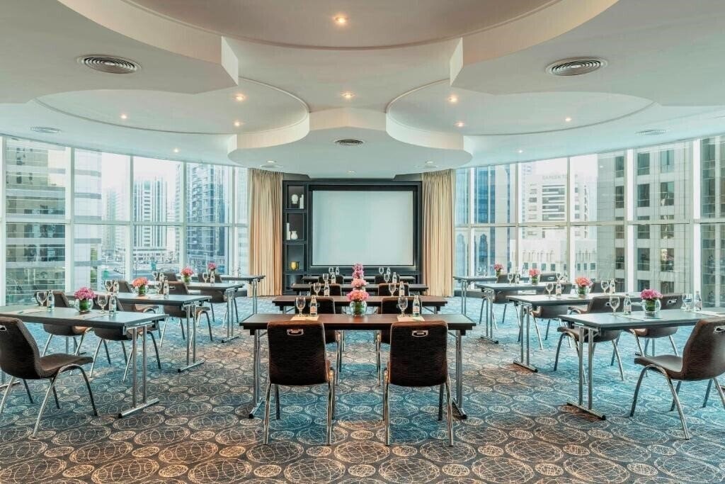 Le Royal Meridien Abu Dhabi 5* суреті