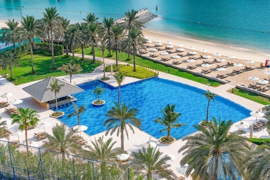 Beach Rotana Hotel & Towers 5* суреті