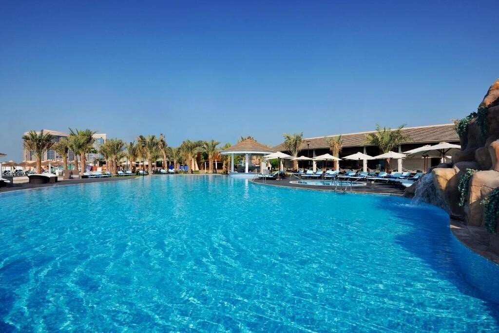 Отель Intercontinental Abu Dhabi 5*