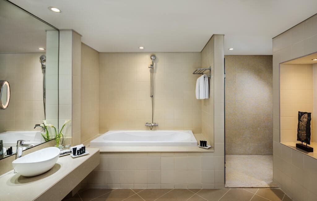 Изображение Mafraq Hotel Abu Dhabi 4*