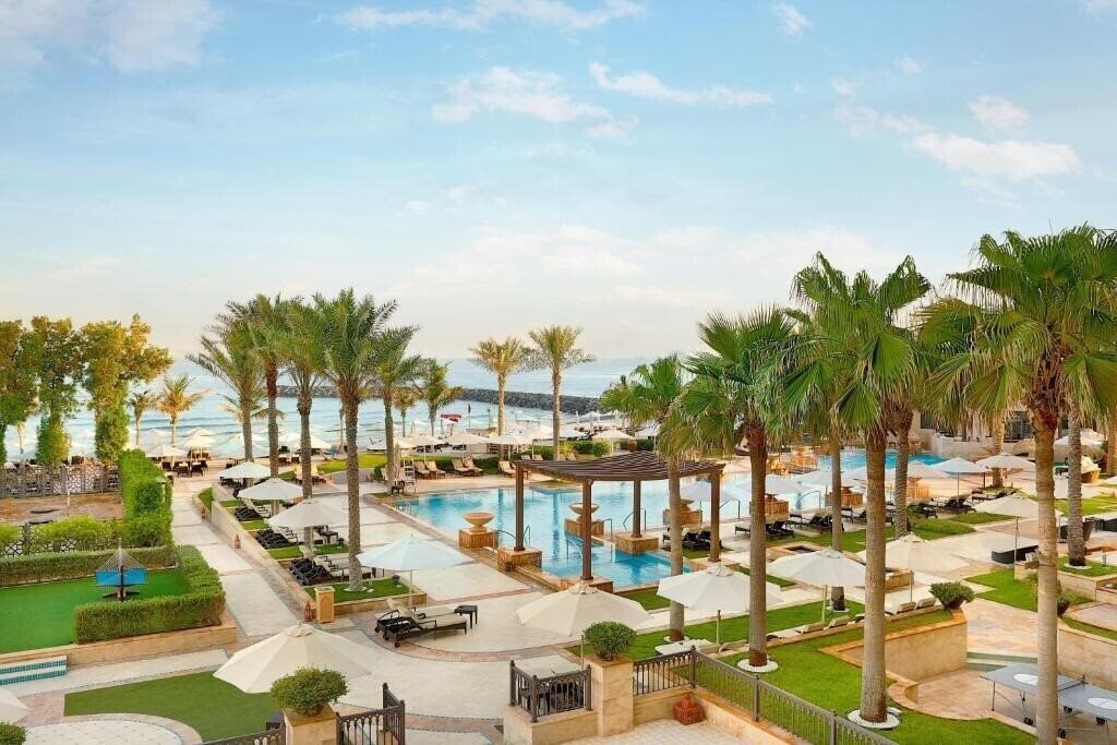 Ajman Saray a Luxury Collection Resort 5* қонақ үйі