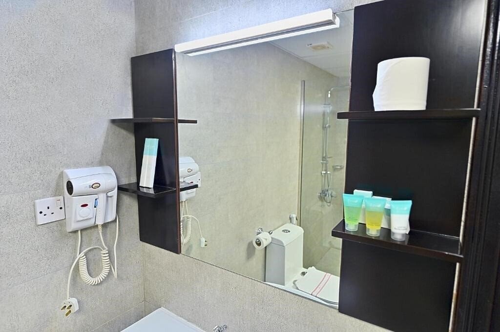 Фото Ewan Hotel Apartments 4*