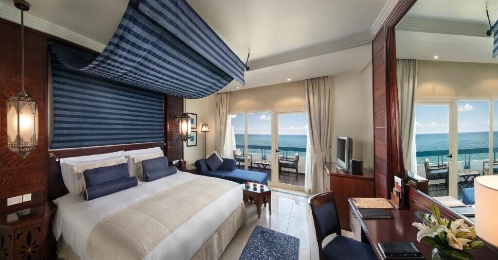Ajman Hotel & Villas by Blazon Hotels (ex. Kempinski Hotel Ajman) 5* суреті