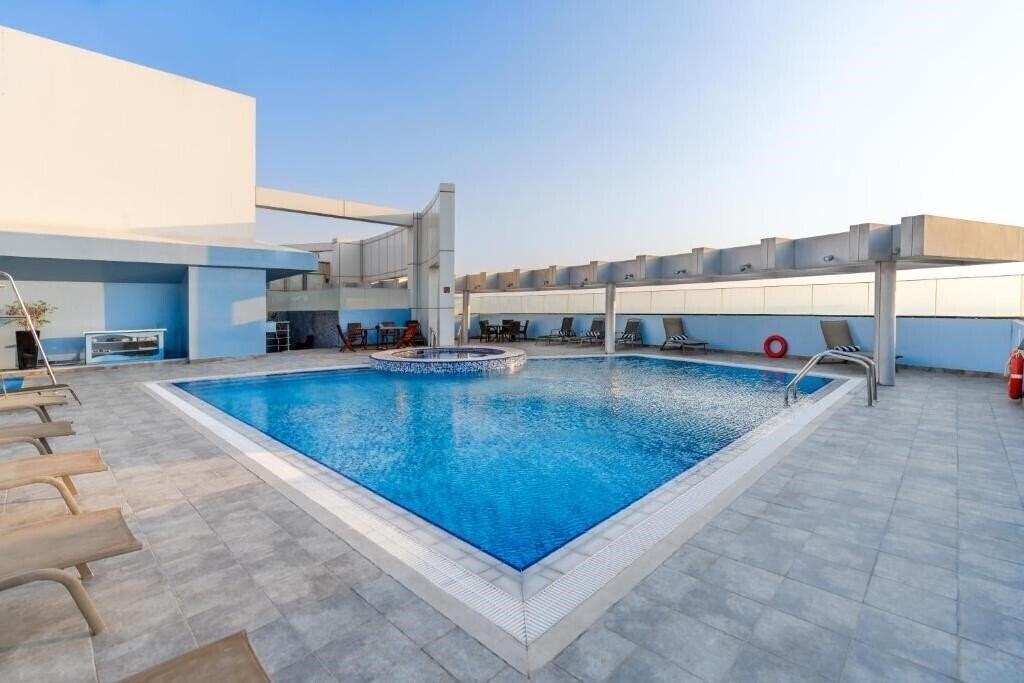 Montreal Barsha Hotel 4* суреті