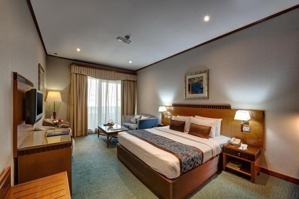 Отель Orchid Hotel Al Barsha (ex. Golden Tulip Al Barsha) 4*