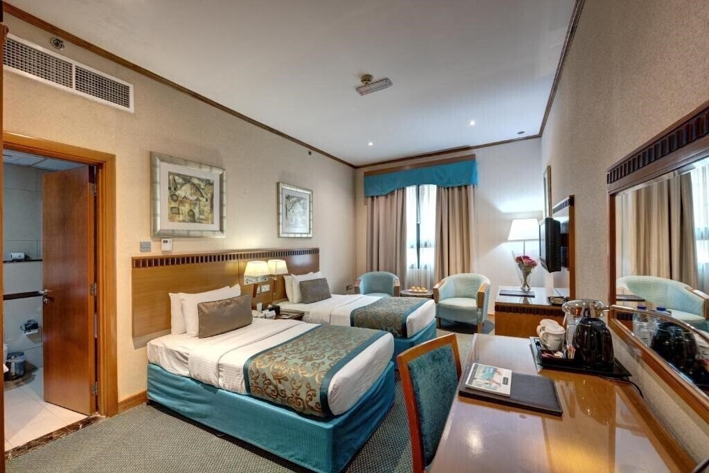Фото Orchid Hotel Al Barsha (ex. Golden Tulip Al Barsha) 4*
