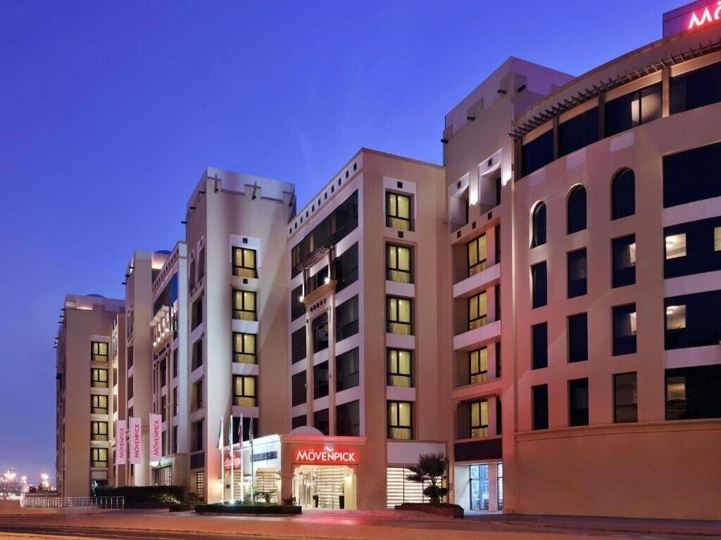 Отель Movenpick Al Mamzar 5*