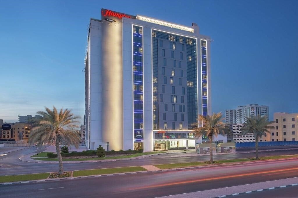 Hampton By Hilton Dubai Airport 3* қонақ үйі