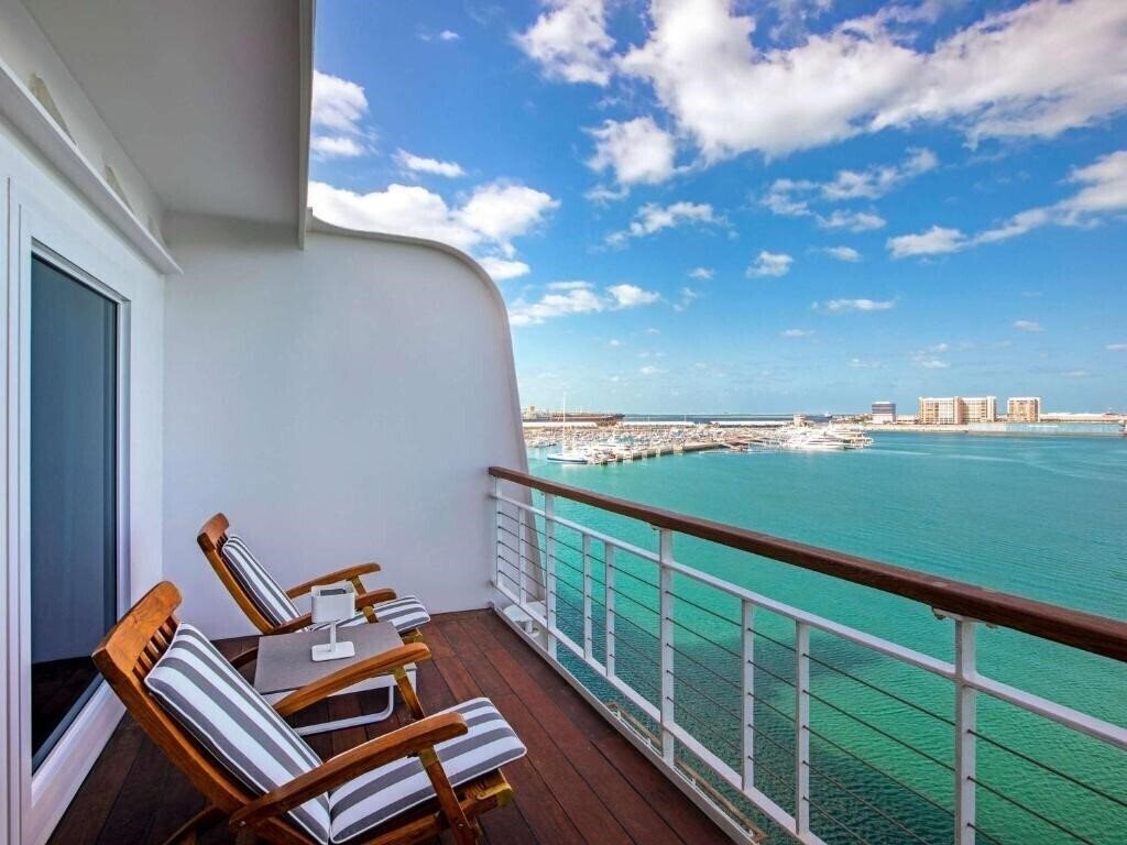 Queen Elizabeth 2 4* суреті