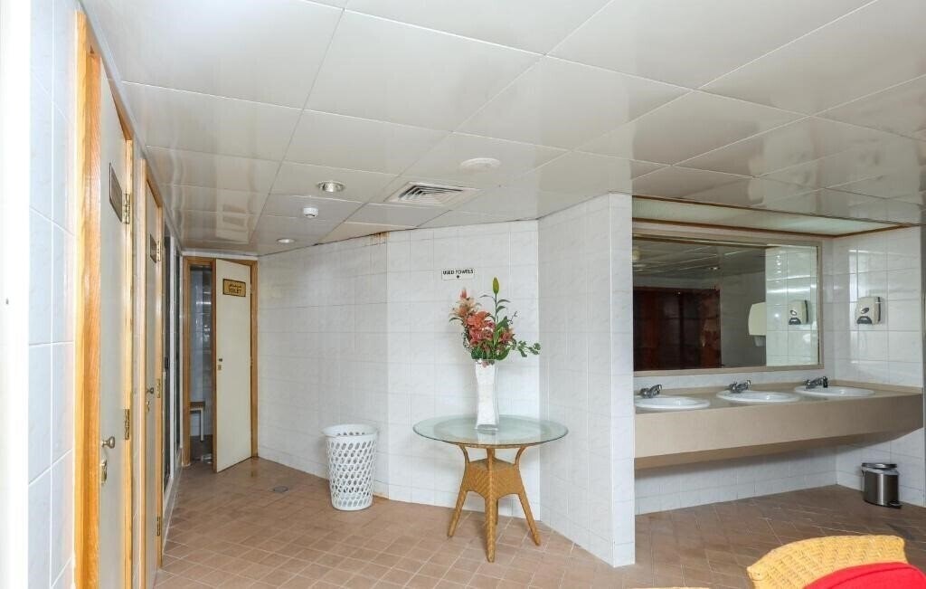 Изображение Aavri Hotel (ex. Aravi Hotel, Avari Dubai Hotel) 4*