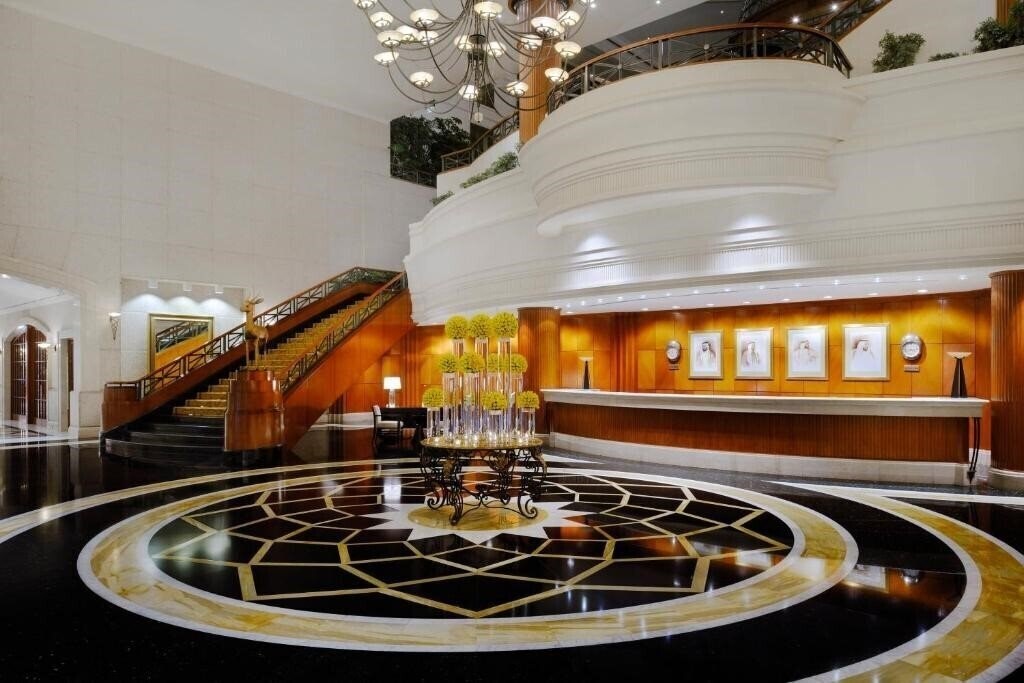 Connaught Palace Hotel Dubai (ex. The Bristol Hotel, JW Marriott Hotel Dubai) 4* қонақ үйі