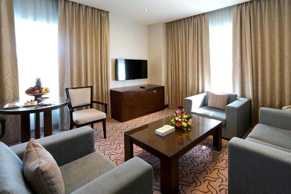 Samaya Hotel Deira 4* суреті