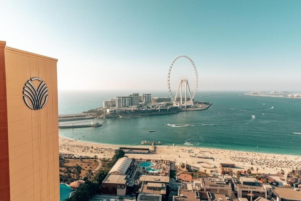 Amwaj Rotana Jumeirah Beach 5* қонақ үйі