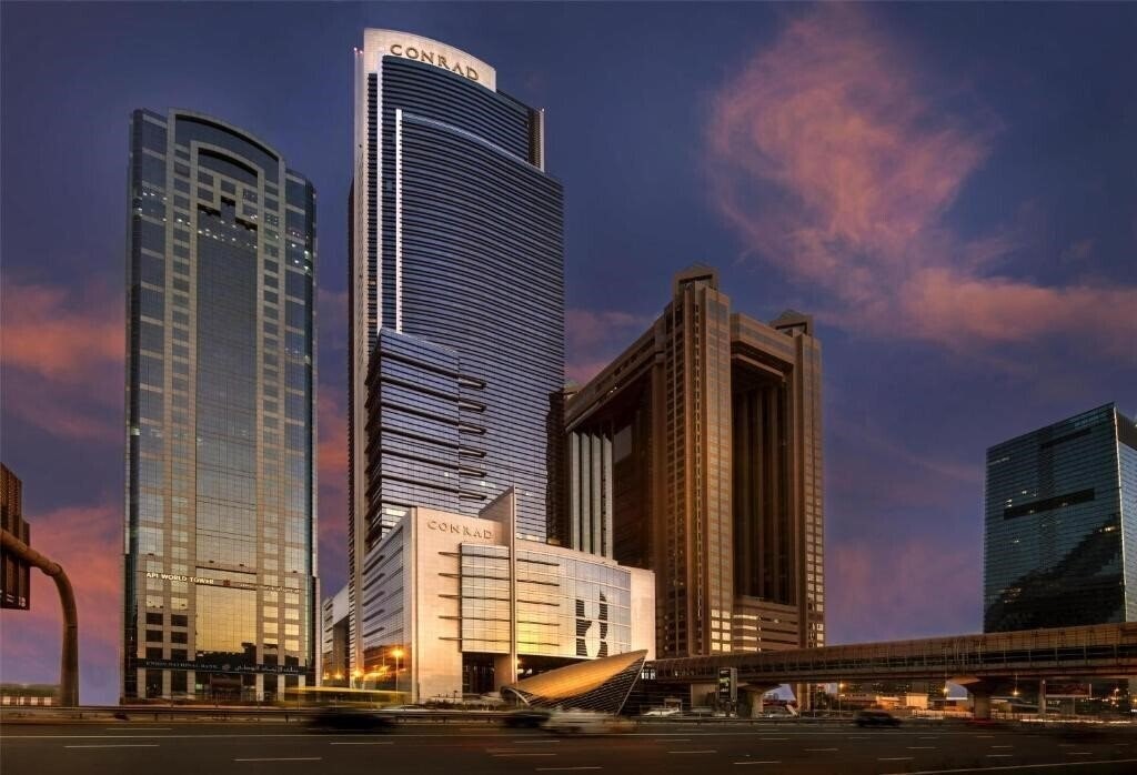 Отель Conrad Dubai 5*