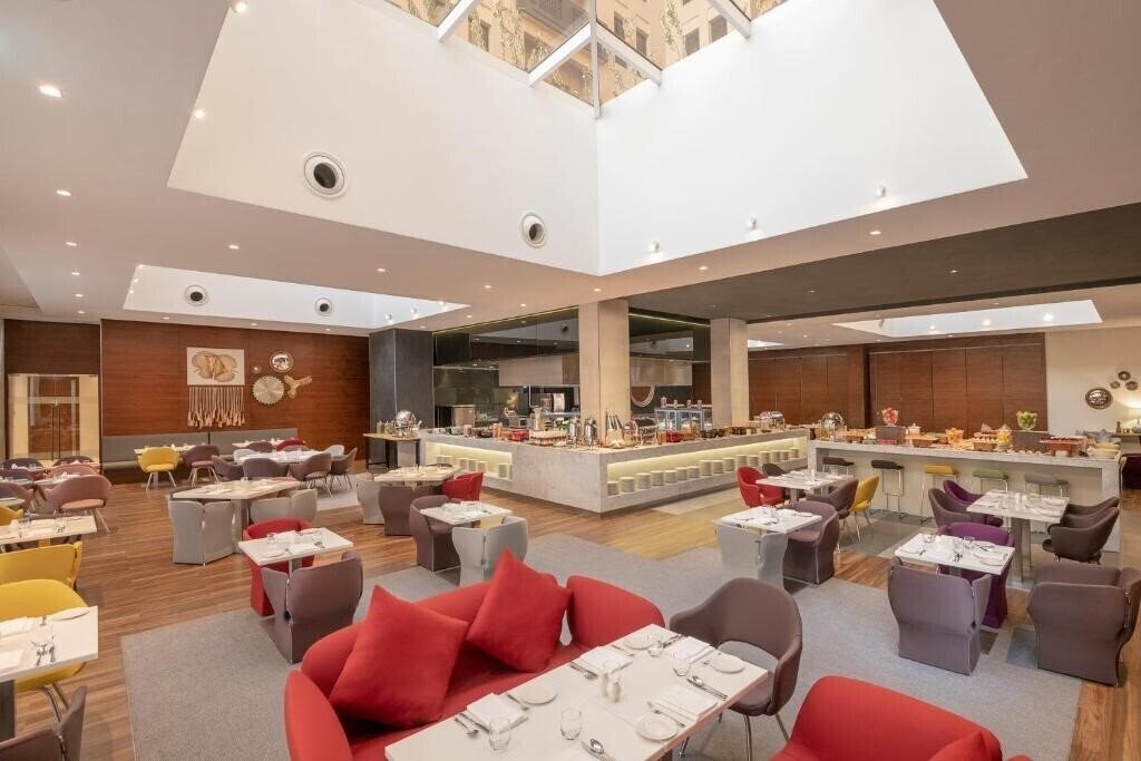 Фотография Hyatt Place Dubai Wasl District Residences 4*