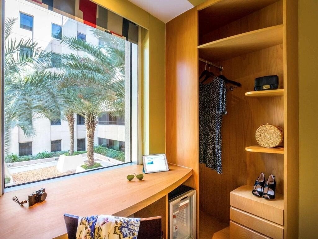 Ibis Mall Avenue Dubai (ex. Ibis Hotel Mall of Emirates, Ibis Accor Hotel) 3* суреті