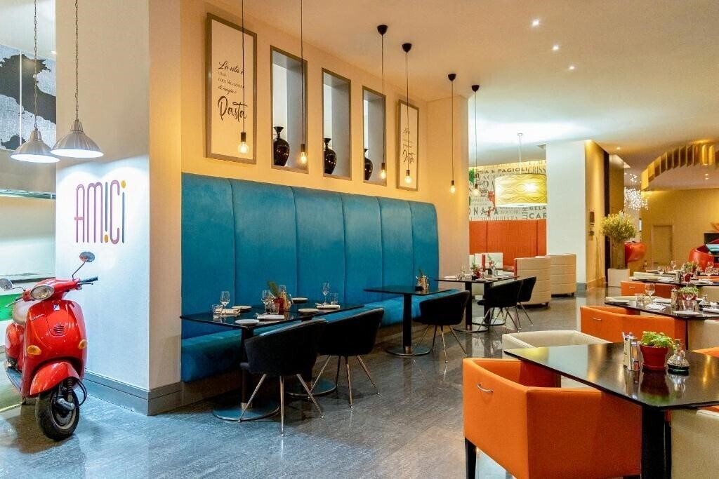 Ibis Mall Avenue Dubai (ex. Ibis Hotel Mall of Emirates, Ibis Accor Hotel) 3* суреті