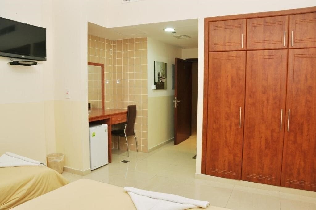 Africana Hotel 1* суреті