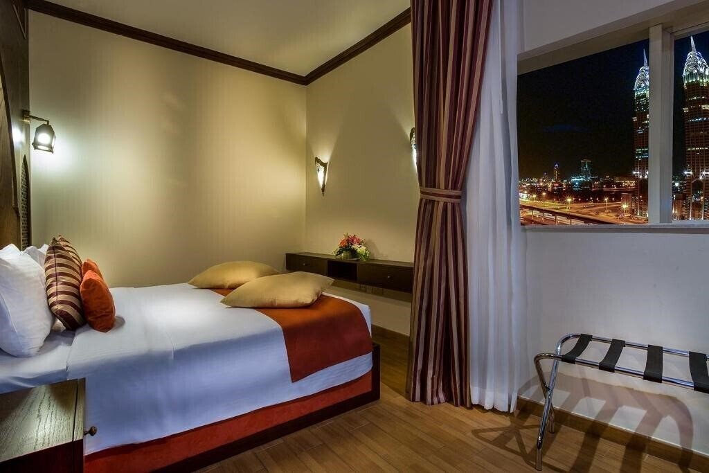 Фотография First Central Hotel Suites 4*