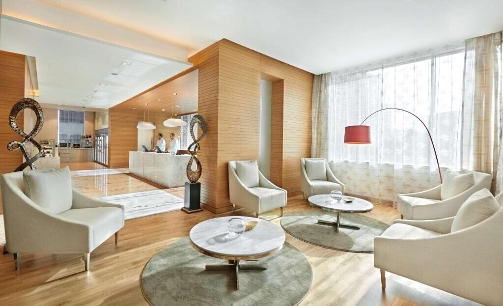 Изображение Hyatt Place Dubai Baniyas Square 4*