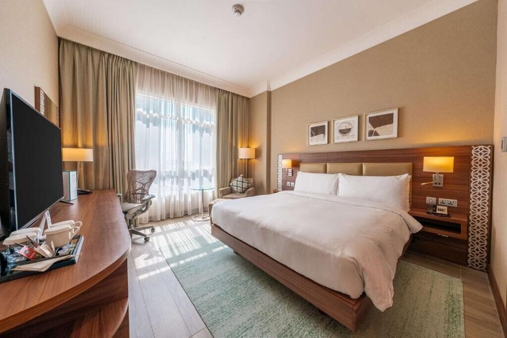 Фото Hilton Garden Inn Dubai Al Mina 4*