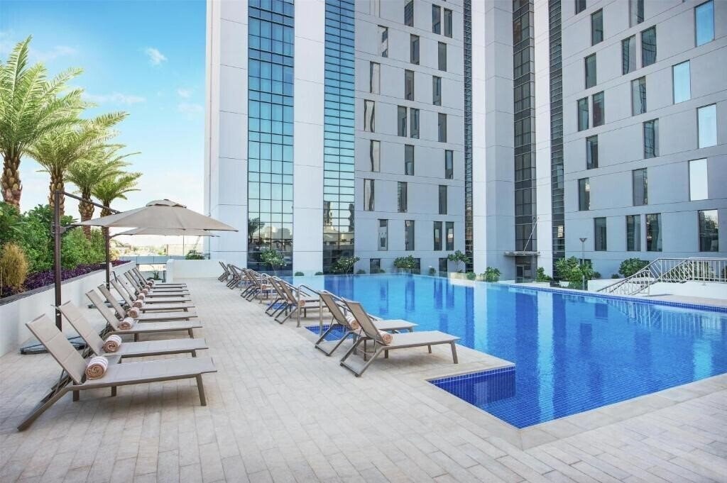 Картинка Hilton Garden Inn Dubai Al Mina 4*