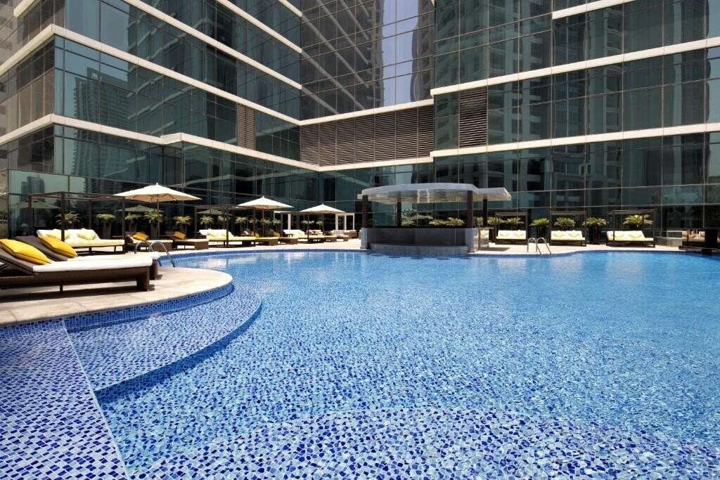 Отель Taj Dubai 5*