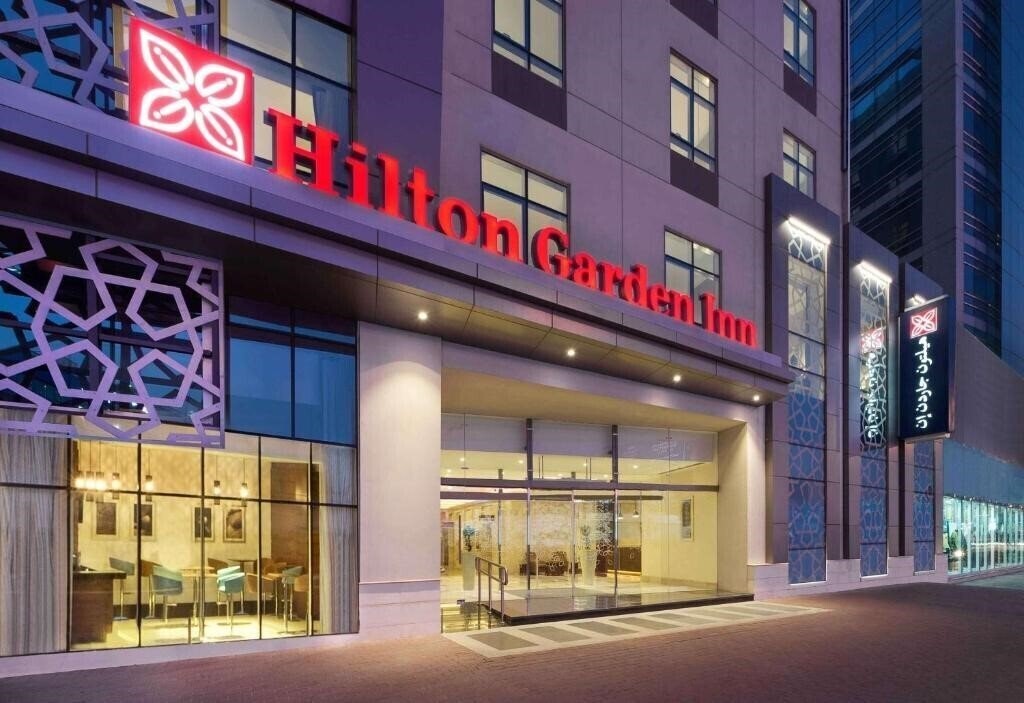 Hilton Garden Inn Dubai Al Muraqabat 4* қонақ үйі