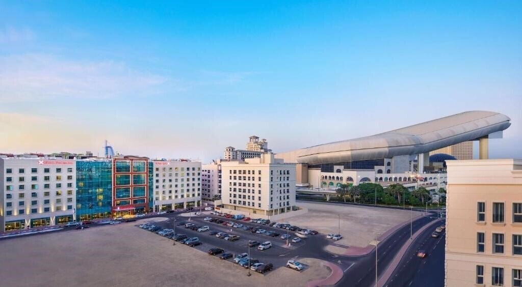 Фото Hilton Garden Inn Dubai, Mall Avenue 4*