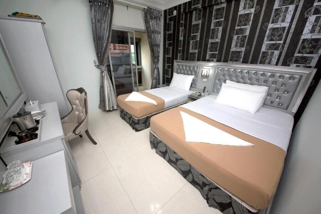 Фото White Fort Hotel 1*