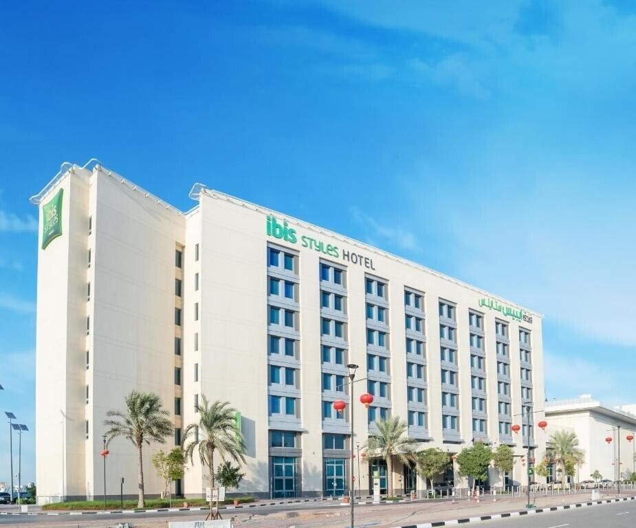 Отель Ibis Styles Dragon Mart Dubai 3*
