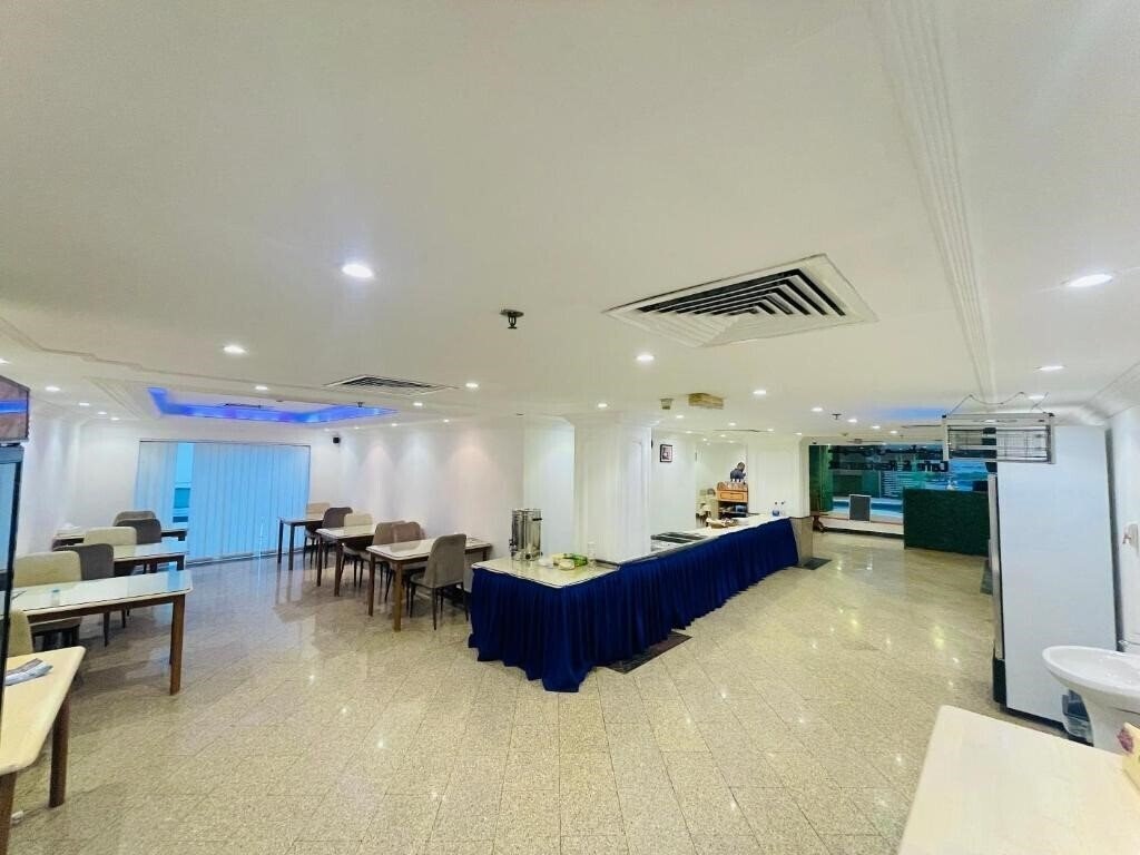 Queen'S 2* суреті