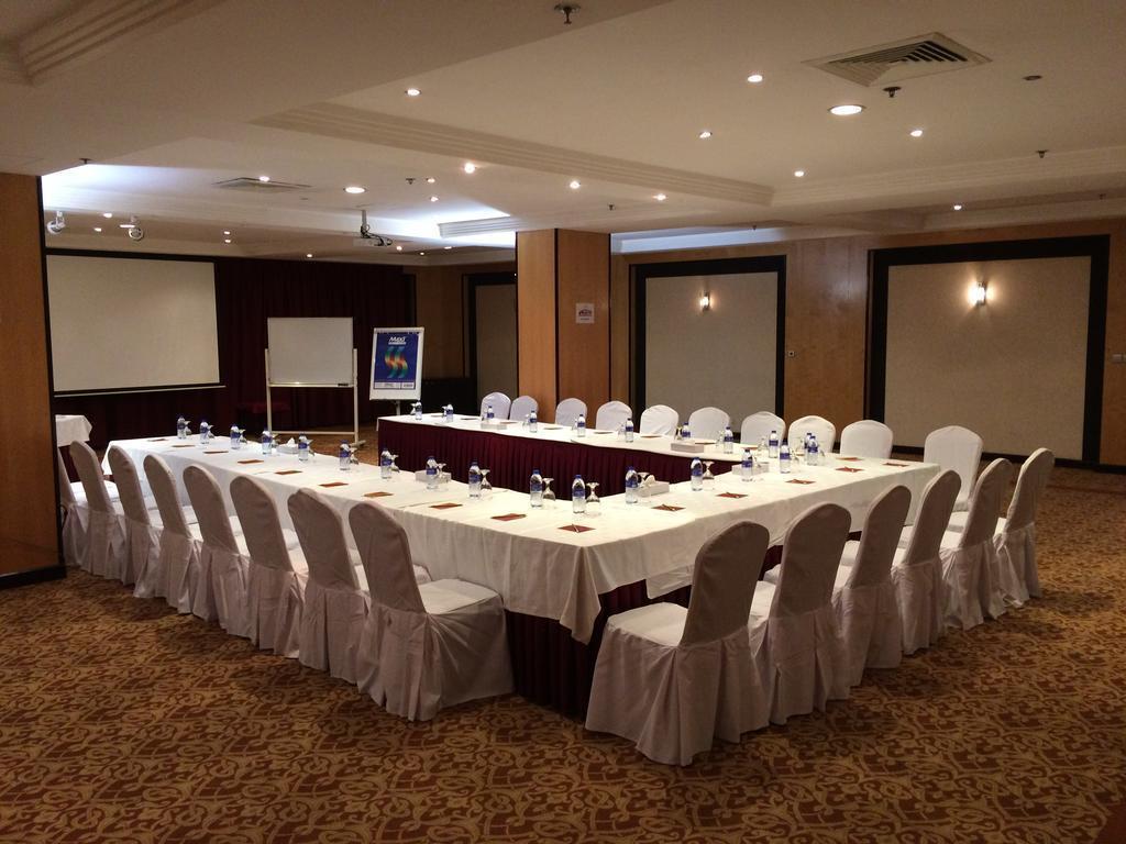 Изображение London Suites Hotel 3*