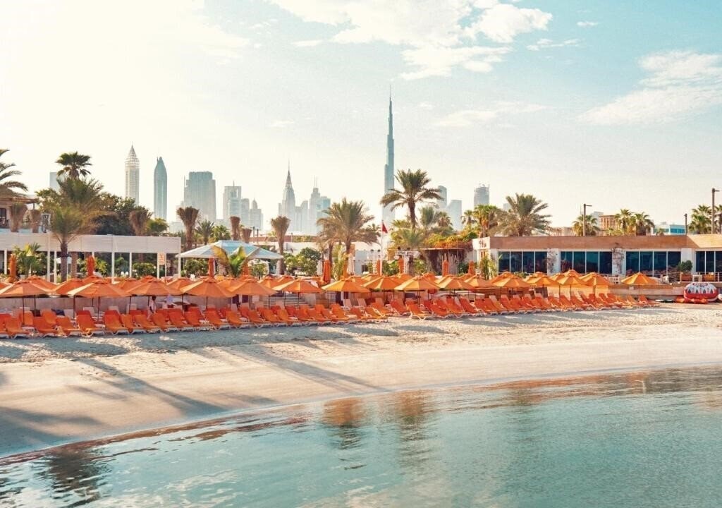 Отель Dubai Marine Beach Resort & SPA 5*