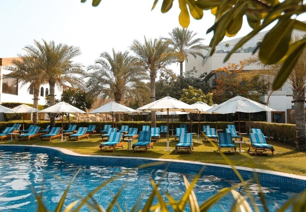Dubai Marine Beach Resort & SPA 5* суреті